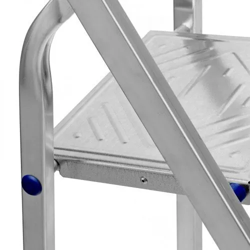 Стремянка, 4 ступени, алюминиевая, Сибртех фото 3 Стремянка, 4 ступени, алюминиевая, Сибртех фото 3