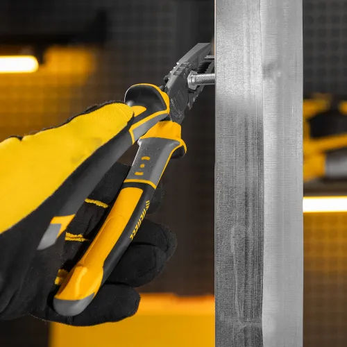 Плоскогубцы комбинированные 205 мм, трехкомпонентные рукоятки Denzel фото 4 Плоскогубцы комбинированные 205 мм, трехкомпонентные рукоятки Denzel фото 4